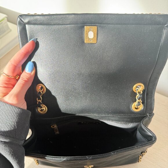 NWT CHANEL Small Flap Bag Black Leather Diamond Quilted Gold-tone Chain Strap - Picture 13 of 15